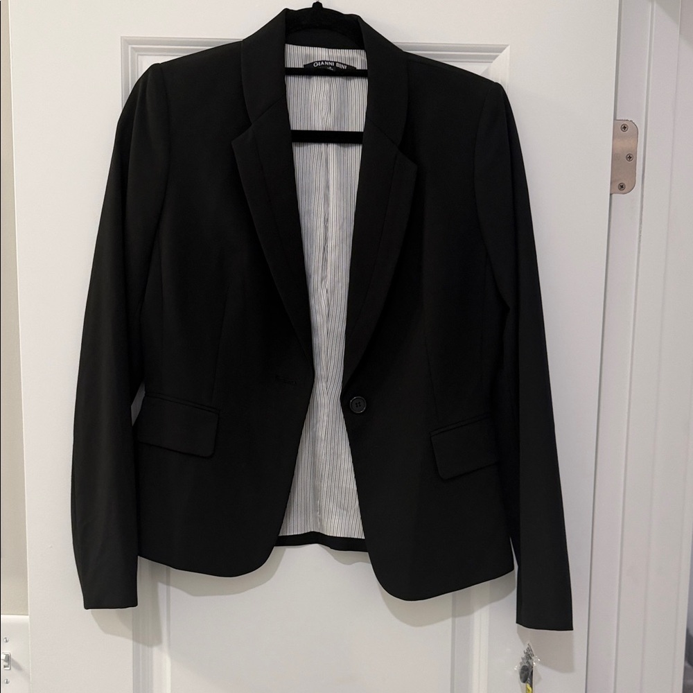 Gianni Bini Elegant Black Blazer
